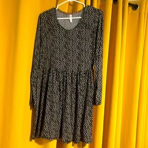 Black and beige nightgown from Xhilaration. Large